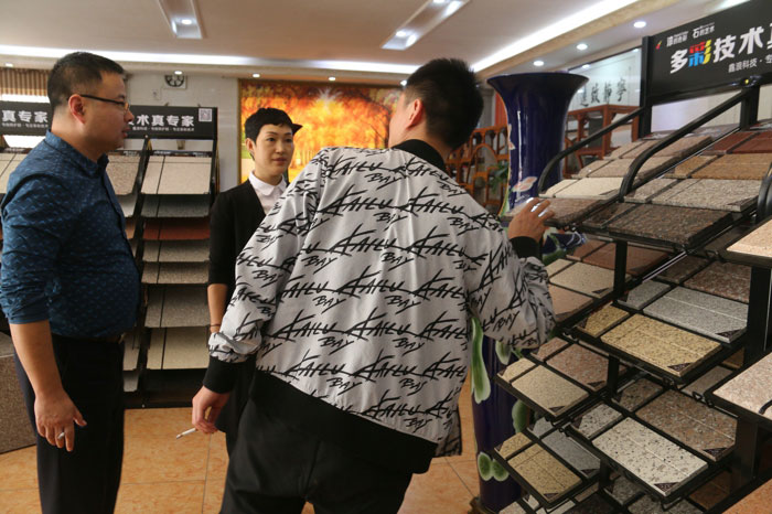 熱烈歡迎西安辦廠客戶孫總、張總、楊總來鑫浪進(jìn)行技術(shù)交流